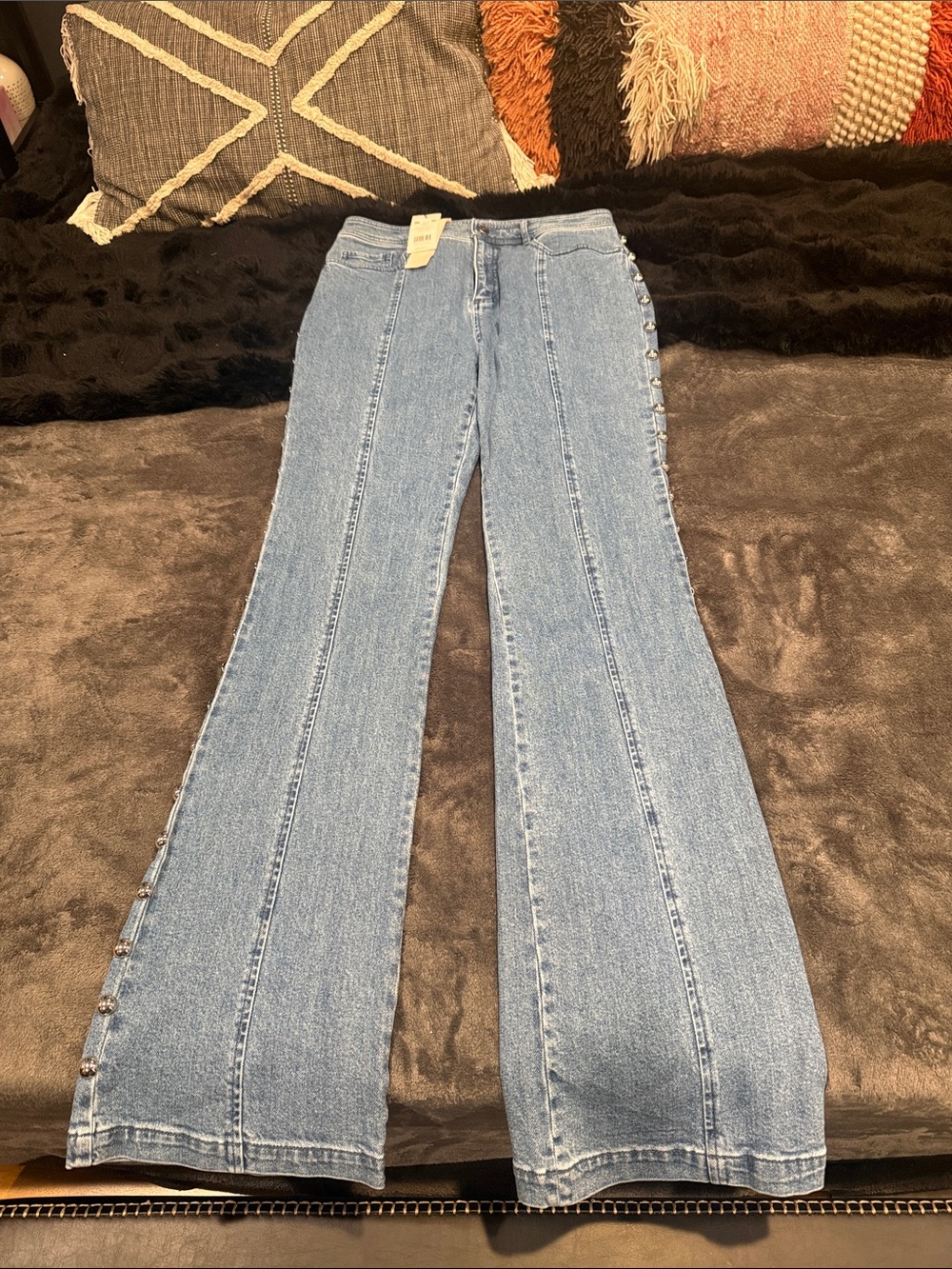 Cinq à Sept Studded Straight Leg Jeans | Blue Haze | Size 8 | NWT